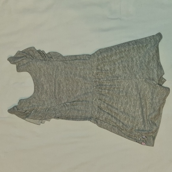 Girl's Top and LOL Top/shorts, Both are Sz 5, in Excellent Used Condition - Picture 6 of 6